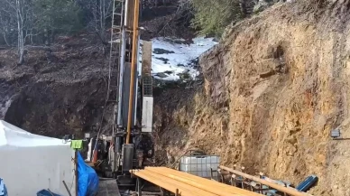 Hatay’da maden ocağında çalışan işçi üzerine kaya düşmesi sonucu hayatını kaybetti