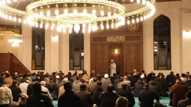 erzincan'da Terzibaba Mezarlığı Külliye Camii’nde berat kandili programı düzenlendi