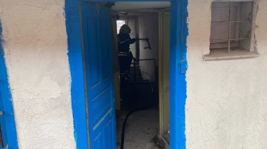 Bolu’da metruk evde çıkan yangın itfaiye ekipleri tarafından söndürüldü