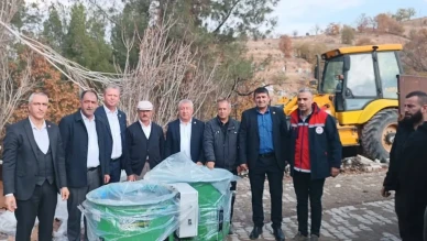 Adıyaman'ın Gölbaşı ilçesinde çiftçilere modern tarım ekipmanları dağıtıldı