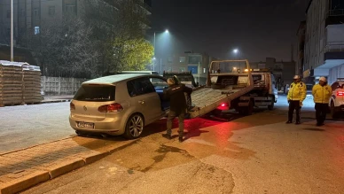 Kayseri'de ters yönden gelerek polise çarpan alkollü sürücü kovalamaca sonucu yakalandı