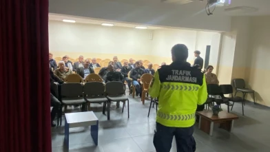 Bolu'nun Mudurnu ilçesinde kış öncesi sürücülere güvenli sürüş eğitimi verildi