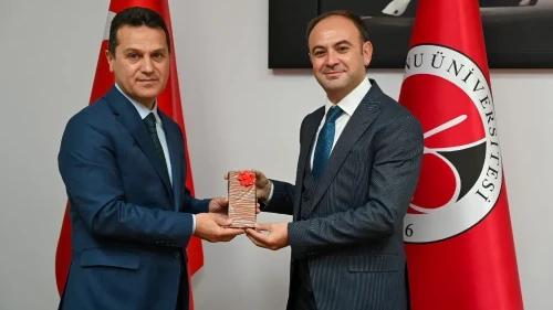 Kastamonu Üniversitesi'nde Teknofest 2025 ve Türkiye 2053 yarışmalarında dereceye giren öğrenciler ödüllendirildi