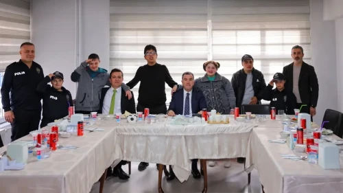 Bayburt’ta özel eğitim öğrencileri polisevinde misafir edildi