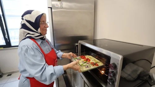 istanbul'da 70 yaşındaki Nurgül Şengür İtalyan mutfağı hayalini gerçekleştirdi