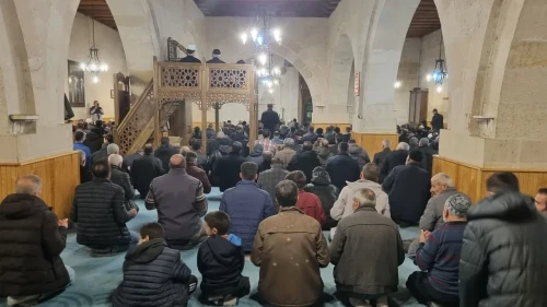 Bayburt'ta Regaip Kandili maneviyatı şehir genelinde yaşandı