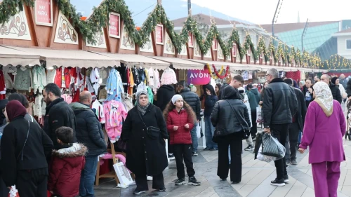 Osmangazi Meydanı'nda yeni yıl festivali renkli etkinliklerle başladı
