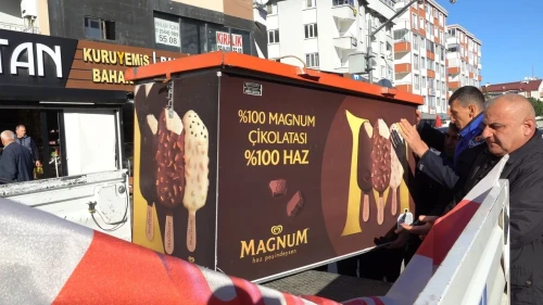 Atakum'da kaldırım işgaline izin verilmedi, işletmelere uyarı yapıldı