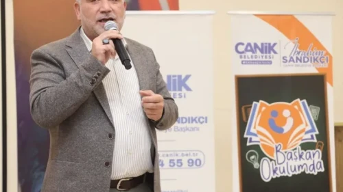 Canik Belediye Başkanı Sandıkçı öğrencilerle buluşmaya devam ediyor