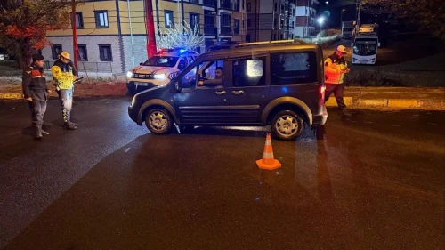 nevşehir'de asayiş uygulamasında bin 465 şahıs ve araç kontrol edildi