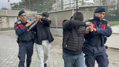 Tekkeköy’de uyuşturucu hap ele geçirilen 2 kişi jandarma tarafından gözaltına alındı