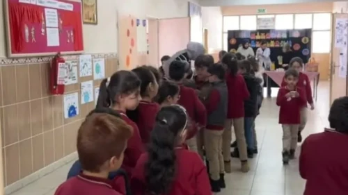 Aydıntepe’de öğrencilere sağlıklı beslenme farkındalığı için vitamin istasyonu etkinliği yapıldı