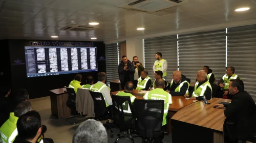 Elazığ'da karla mücadele çalışmalarını yerinde inceleyen başkan Şerifoğulları ekipleri denetledi