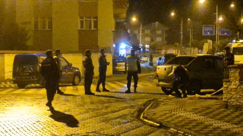 Bartın'da KADES ile yardım isteyen kadını jandarma kurtardı, silahlı şahıs ağır yaralandı