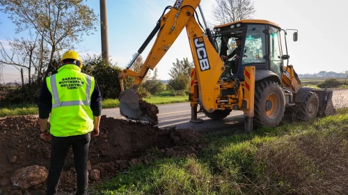 Bağlar Mahallesi'nde 1600 metrelik kanalizasyon hattı yenileme çalışmaları sürüyor