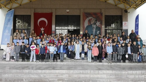 Aydın’da minik öğrenciler tiyatro ile buluştu