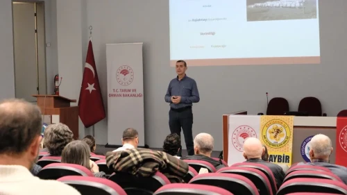 Eskişehir’de arıcılık ve arı ürünleri paneli düzenlendi