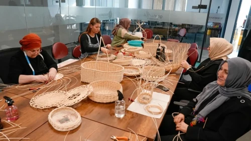 Başiskele'de "Genc-i Âlâ" modeliyle eğitim her yaşa ulaşıyor