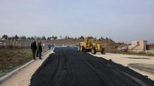 Taşköprü'de yeni kamyon garajı ve Ethem Mahallesi yolları asfaltlandı