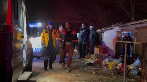 Kayseri'de 1 hafta önce tanıştığı arkadaşı tarafından tabancayla vurulan kişi hastaneye kaldırıldı