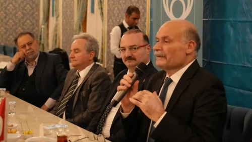 Erzurum'da Prof. Dr. Ahmet Kavas Afrika'nın dünü ve bugününü anlattı