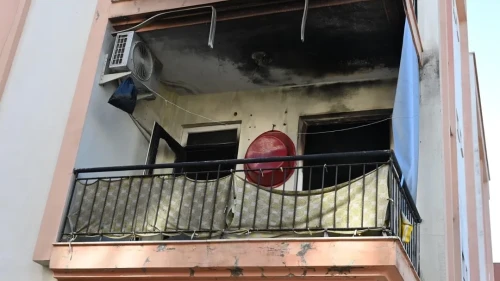 Antalya'da evi yanan vatandaşa Kepez Belediye Başkanı Kocagöz'den destek sözü