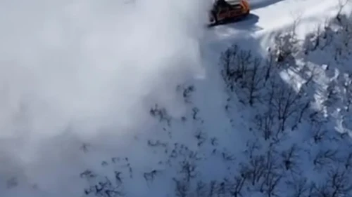 Tunceli'de yoğun kar yağışı nedeniyle 135 köy yolu ulaşıma kapandı