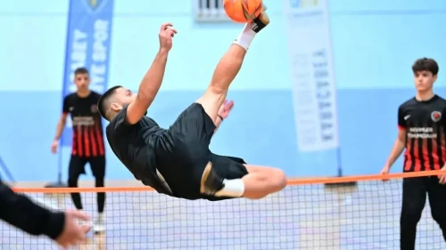 Karacabey'de ayak tenisi turnuvasında Karaca şampiyon oldu