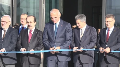 bakan ersoy genel okuyucu dizisi ile gençlerin tarih algısını değiştirecek projeyi tanıttı