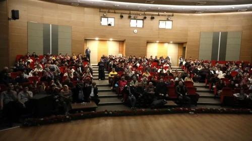 Melikgazi'den işitme engellilere sessiz film gösterimi