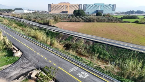 Aydın'da İncirliova ile Aydın Şehir Hastanesi arasında yol yapım çalışmaları tamamlandı