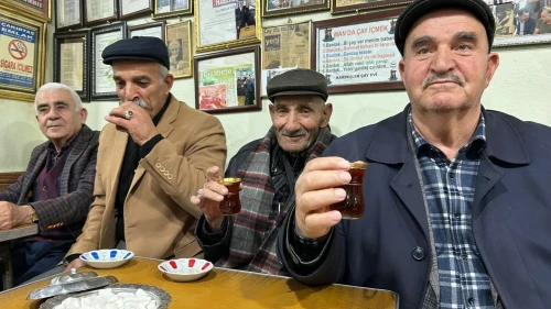 Van'da soba başında 83 yıllık çay geleneği ve nostaljik atmosfer