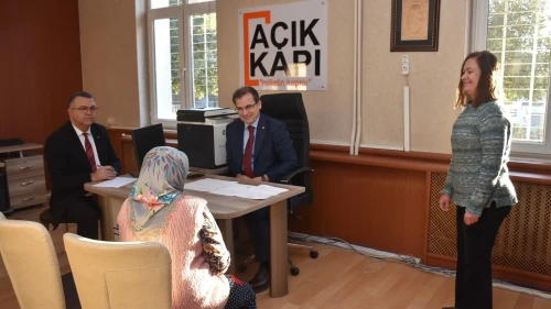 Salihli Kaymakamı Güldoğan vatandaşların sorunlarını dinledi ve çözüm üretti