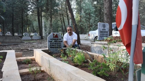 Kırıkhan’daki Yağmur Apartmanı enkazında ailesini kaybeden baba adaletin yerini bulmasını istiyor