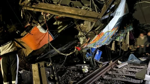 İspanya'da 2 tren kazasında 1 makinist öldü, en az 37 kişi yaralandı