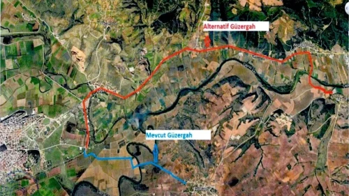 Bursa'nın Karacabey ilçesinde hasar gören köprü trafiğe kapatıldı