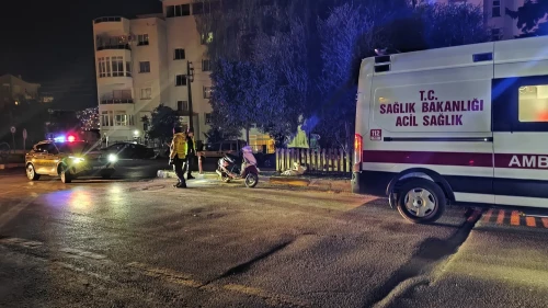 Aydın’ın Kuşadası ilçesinde ağaca çarpan motosikletli yaralandı, alkollü olduğu tespit edildi