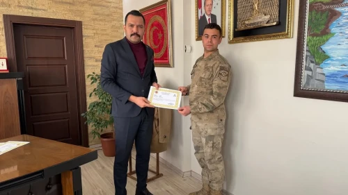 Van’da jandarma personeline başarı belgesi verildi