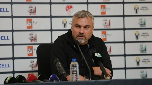 Samsunspor teknik direktörü Thomas Reis Fenerbahçe maçı sonrası agresifliğe ihtiyaç olduğunu söyledi