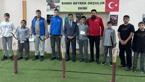 Bayburt’ta bağımlılıkla mücadele için okçuluk turnuvası düzenlendi