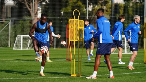 Çaykur Rizespor 2. devre hazırlıklarını Antalya'nın Serik ilçesinde sürdürüyor