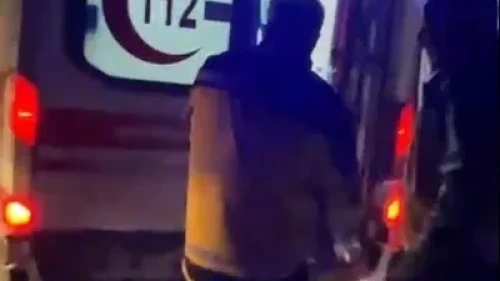 Kars’ta sağlık ve özel idare ekipleri 1 yaşındaki bebek için karla mücadele etti