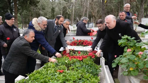 İstanbul’da Neyzen Tevfik vefatının 73. yılında Kartal Belediyesi tarafından anıldı