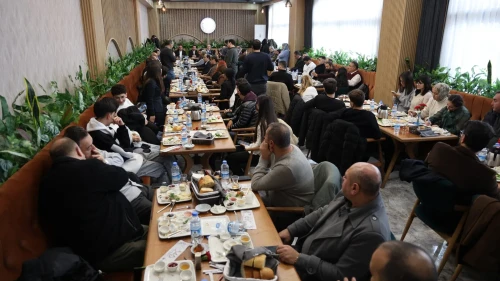 Sivas'ta gazetecilik mesleğinin zorlukları belediye başkanı adem uzun tarafından vurgulandı