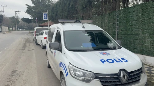 Kocaeli'nin Darıca ilçesinde denizde erkek cesedi bulundu" (Kurallara uygun olarak: "Kocaeli" özel isim