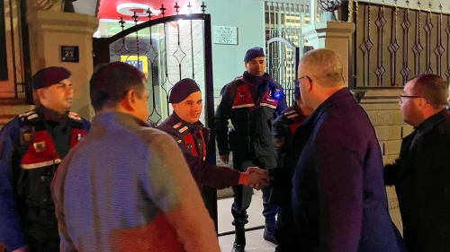 Karabiga Belediye Başkanı Ahmet Elbi 112 ve Jandarma ekiplerini ziyaret etti