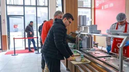 Bursa’da kent lokantalarına vatandaşlardan yoğun ilgi