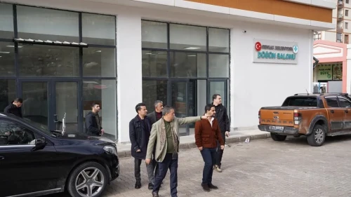 Şırnak Belediye Başkanı Mehmet Yarka yeni düğün salonunda inceleme yaptı