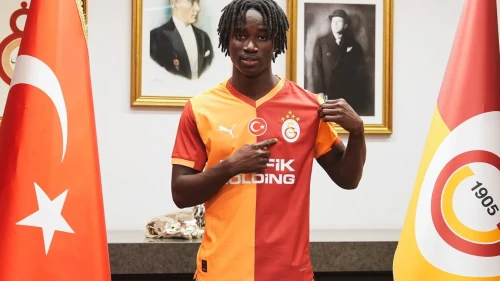 Galatasaray, Renato Nhaga ile 4,5 yıllık sözleşme imzaladı