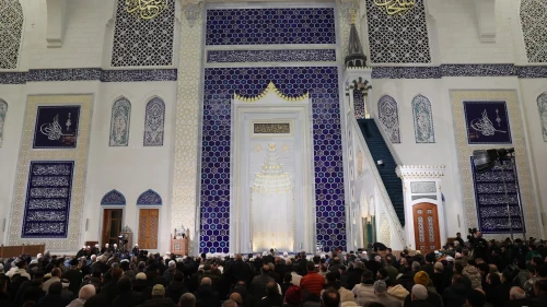 Berat Gecesi tüm yurtta dualarla idrak edildi